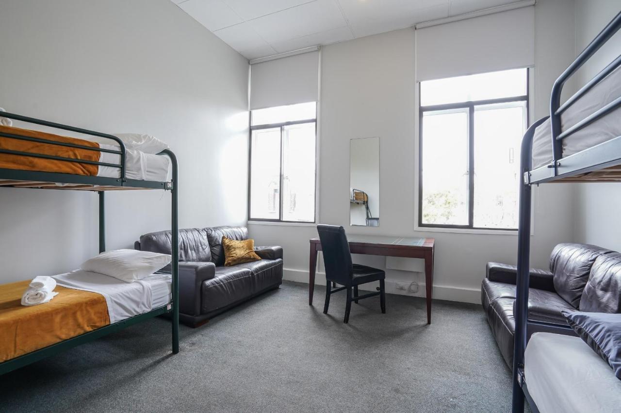 Tuatara Lodge Invercargill Bagian luar foto