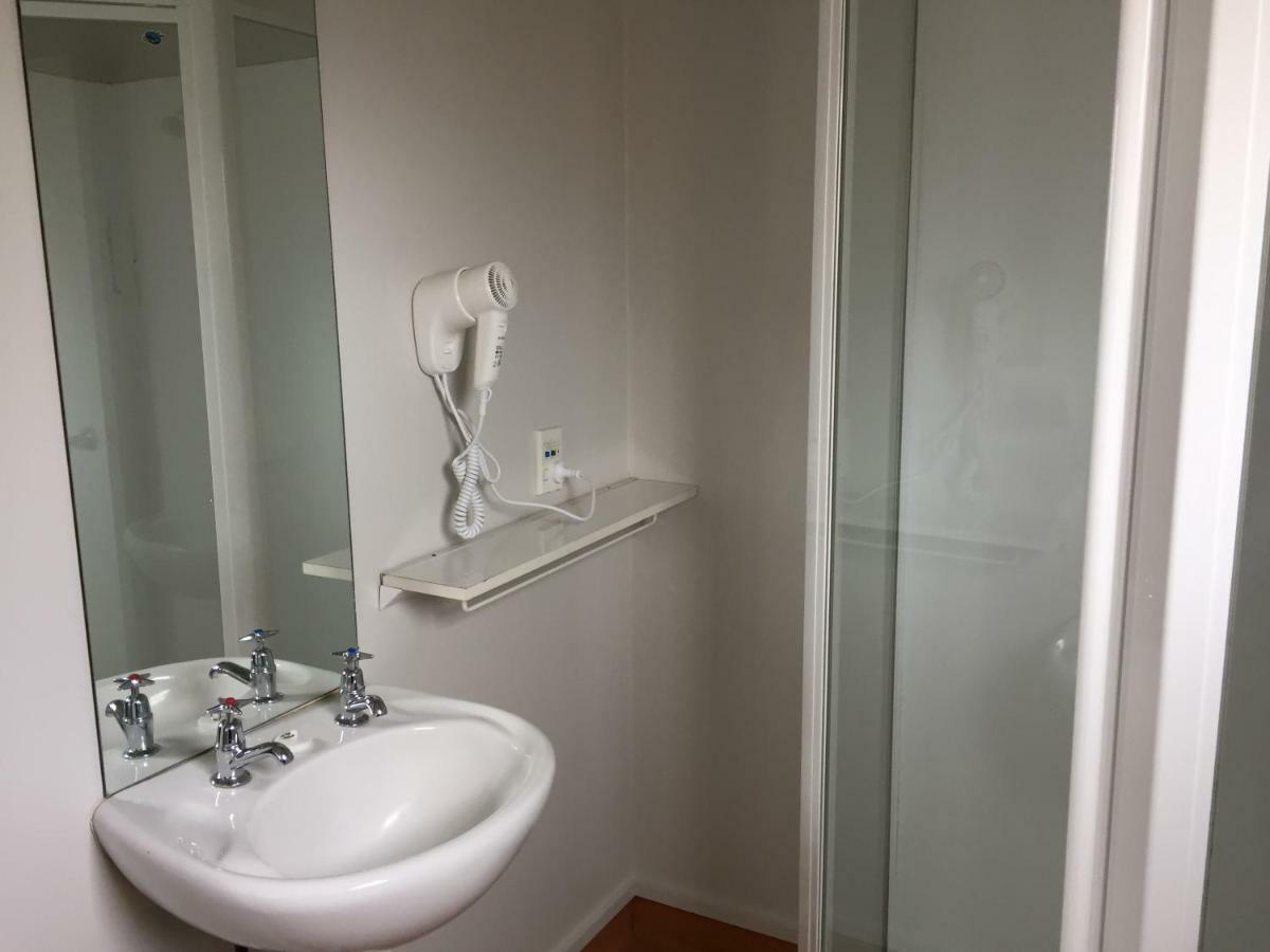 Tuatara Lodge Invercargill Bagian luar foto