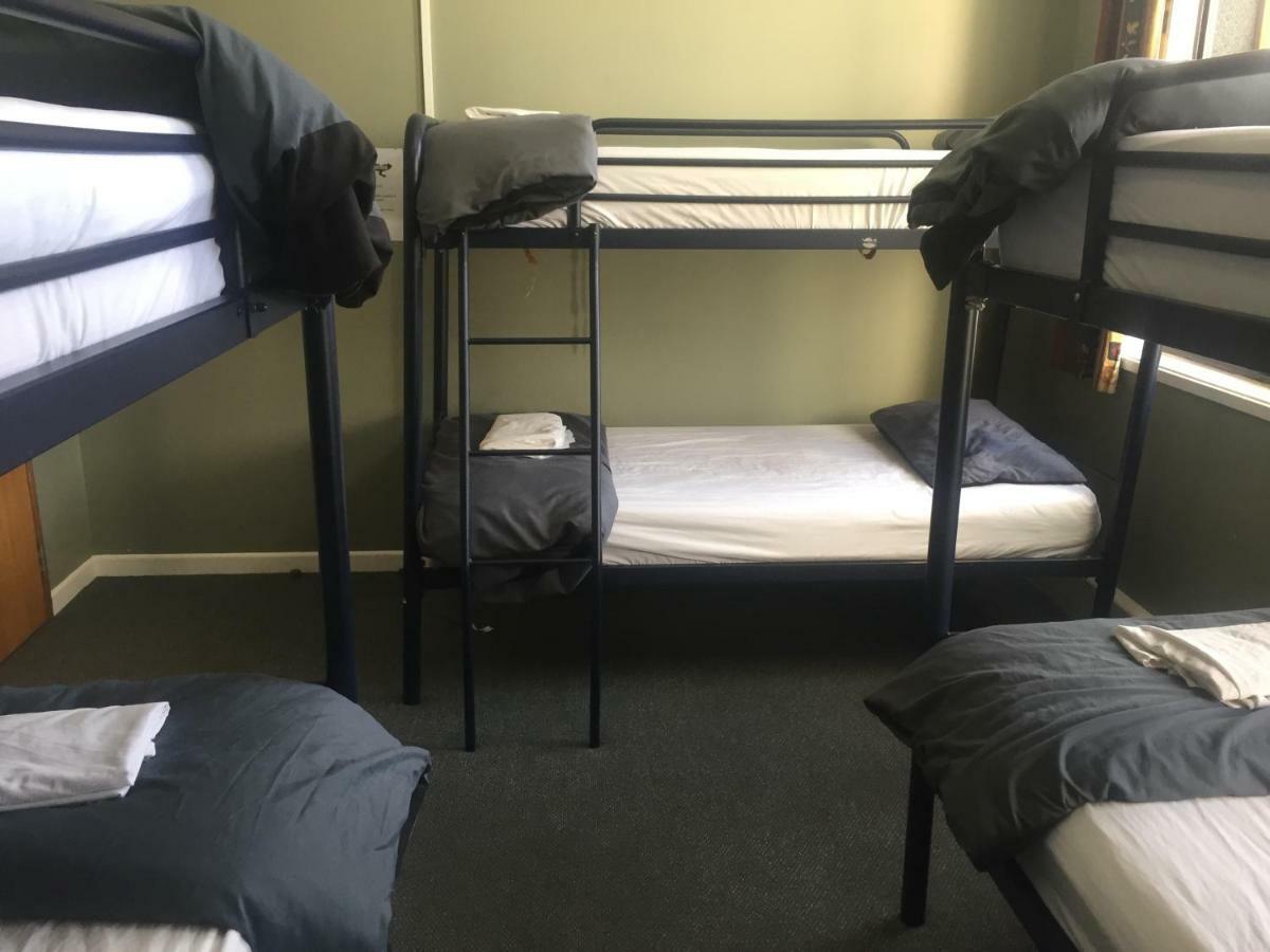 Tuatara Lodge Invercargill Bagian luar foto